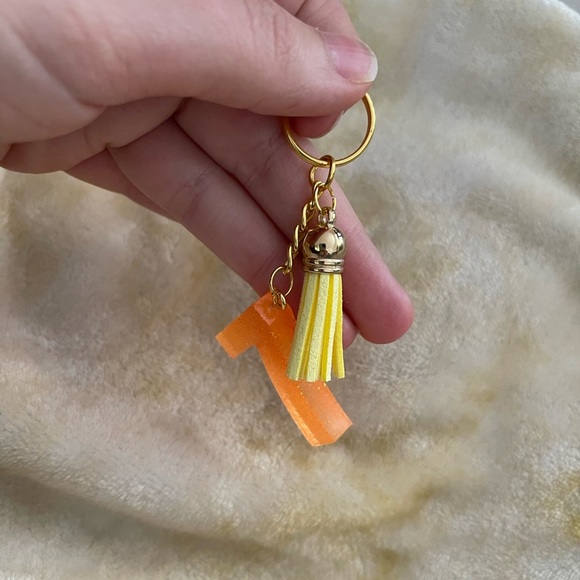 Handmade Number "7” Keychain - Picture 3 of 6